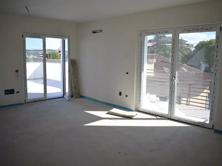 Immagine 5 di Appartamento in vendita  in VIA MONTE VELINO a Pescara