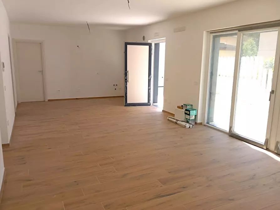 Immagine 8 di Appartamento in vendita  in VIA MONTE VELINO a Pescara