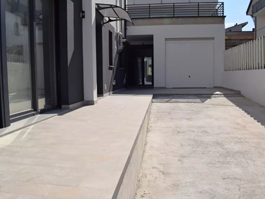 Immagine 13 di Appartamento in vendita  in VIA MONTE VELINO a Pescara