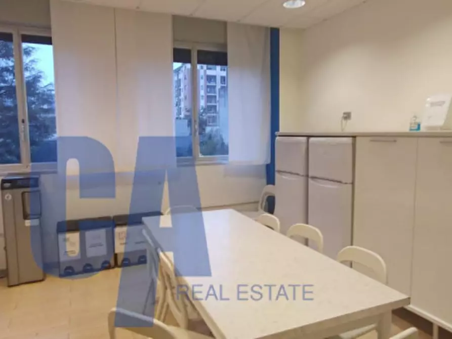 Immagine 19 di Ufficio in affitto  in VIALE LANCETTI VINCENZO a Milano