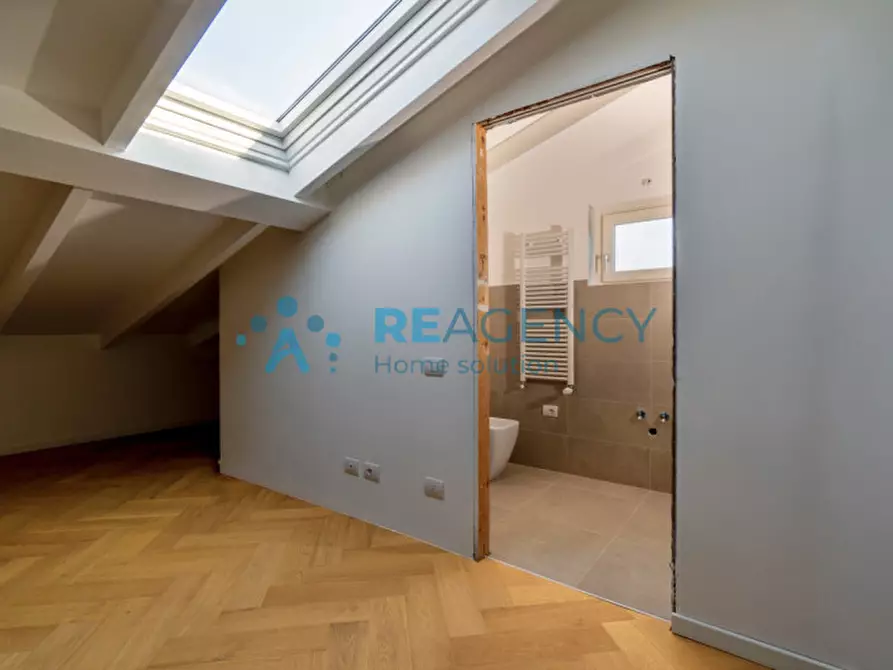 Immagine 13 di Appartamento in vendita  in via XXVII Aprile n. 4 a Pistoia