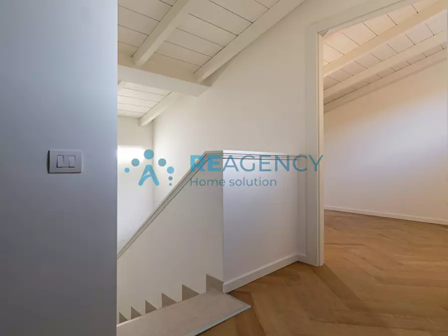 Immagine 11 di Attico in vendita  in via XXVII Aprile n. 4 a Pistoia