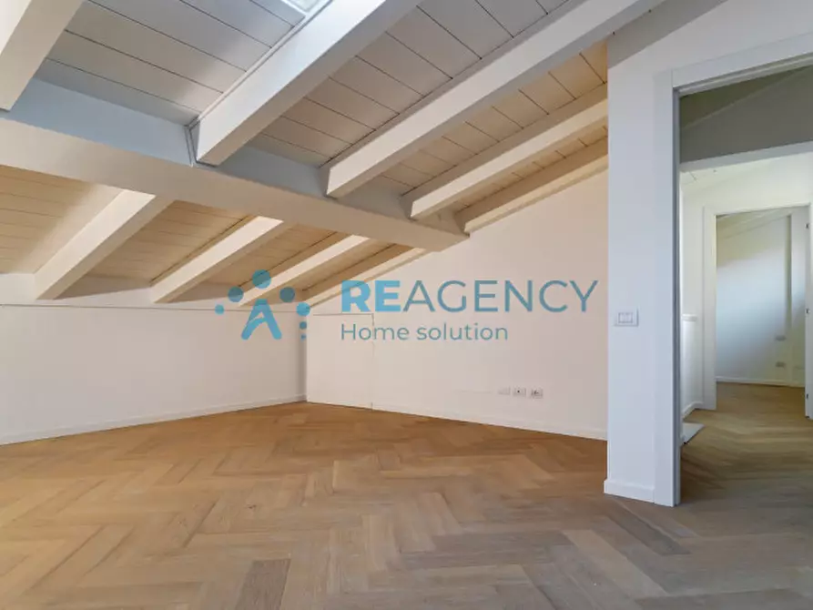 Immagine 14 di Attico in vendita  in via XXVII Aprile n. 4 a Pistoia