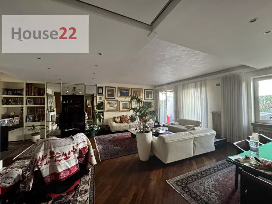 Immagine 9 di Attico in vendita  in Galleria Porti 7 a Vicenza