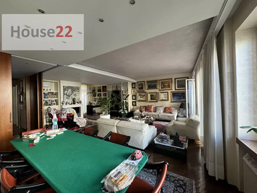 Immagine 11 di Attico in vendita  in Galleria Porti 7 a Vicenza