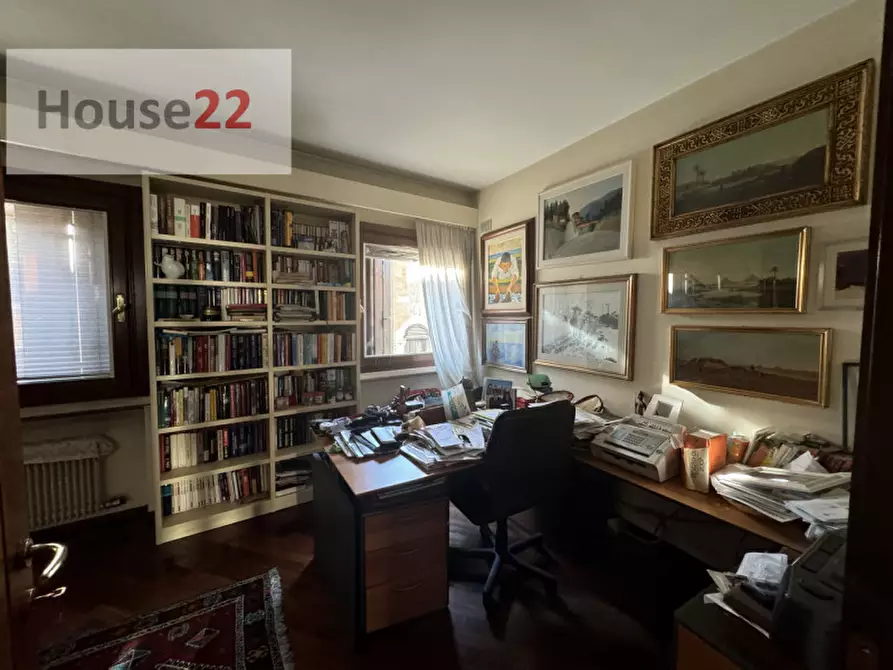 Immagine 12 di Attico in vendita  in Galleria Porti 7 a Vicenza