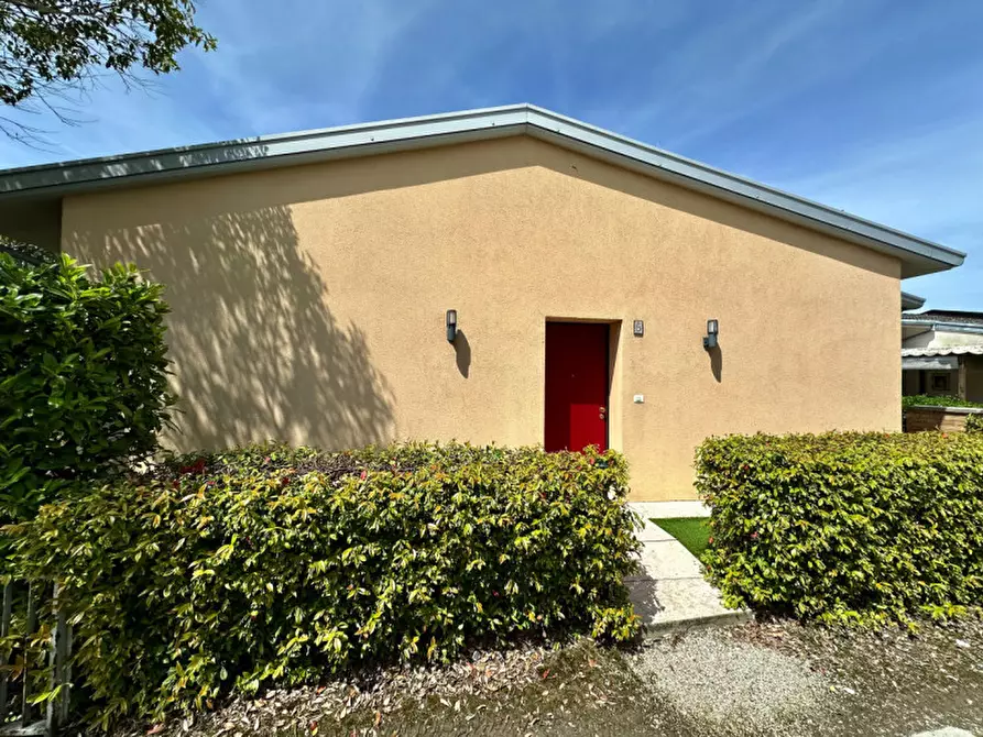 Immagine 3 di Villetta a schiera in vendita  a Caorle