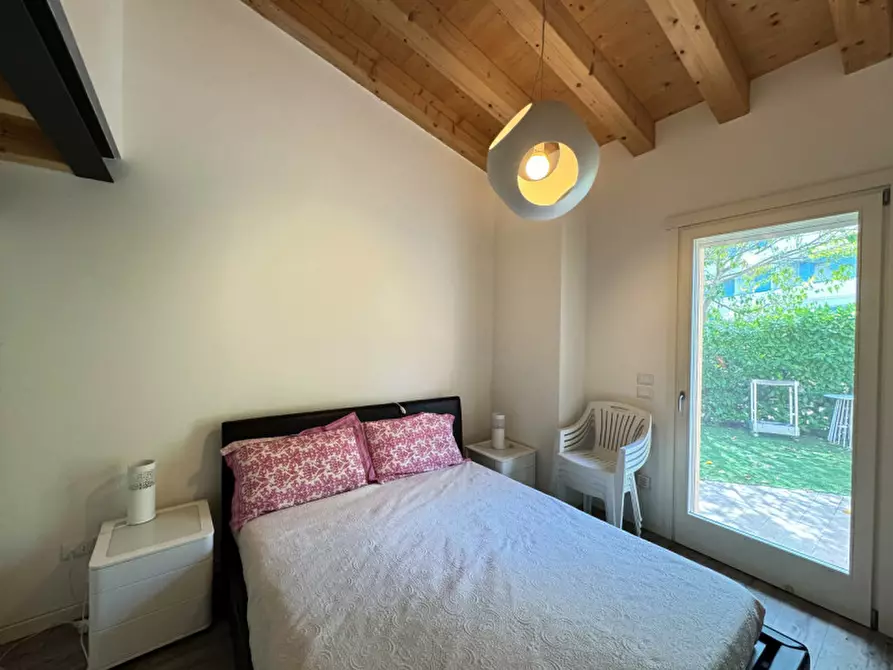 Immagine 13 di Villetta a schiera in vendita  a Caorle