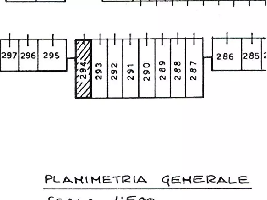 Immagine 5 di Garage in vendita  in VIA DE CHIRICO a Monza