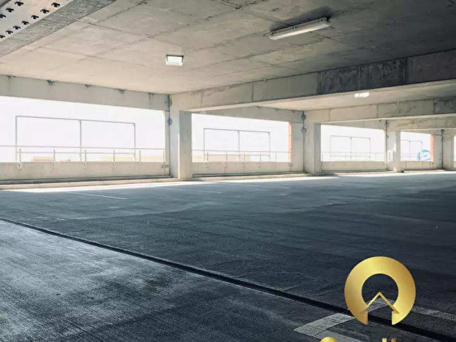 Immagine 10 di Garage in affitto  in via giacomo zanella 16 caldogno a Caldogno
