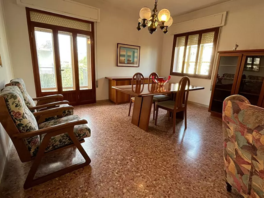 Immagine 3 di Appartamento in vendita  in Viale Umbria a Chioggia