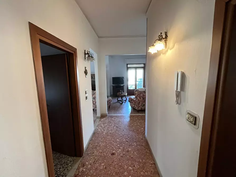 Immagine 13 di Appartamento in vendita  in Viale Umbria a Chioggia