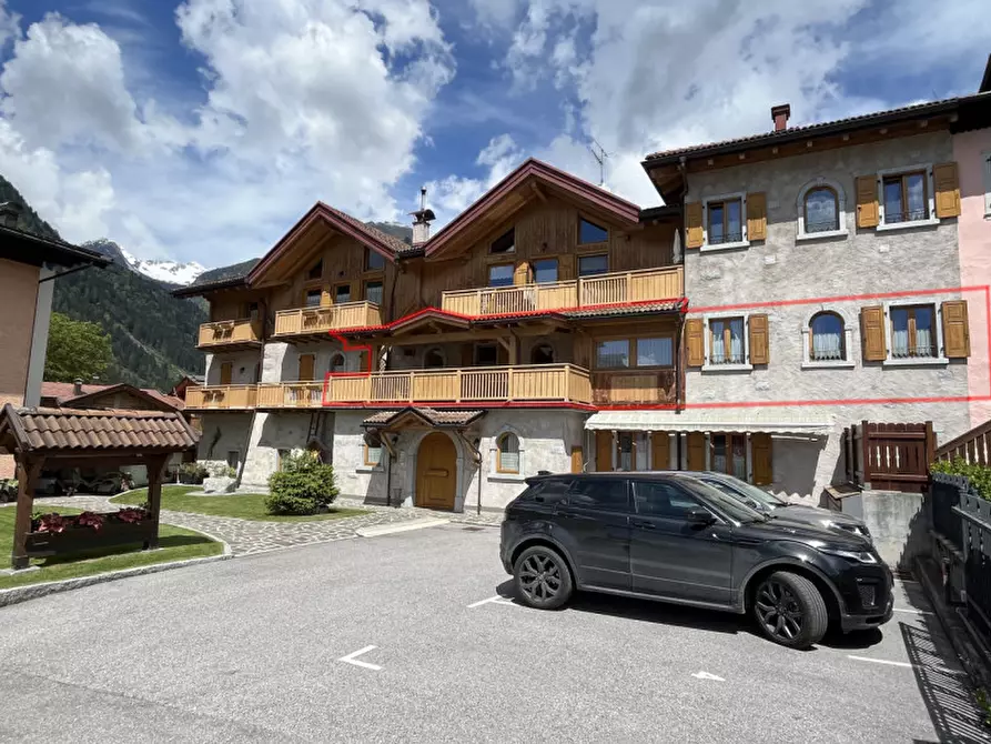 Immagine 15 di Appartamento in vendita  in Via Genova 103 a Pinzolo