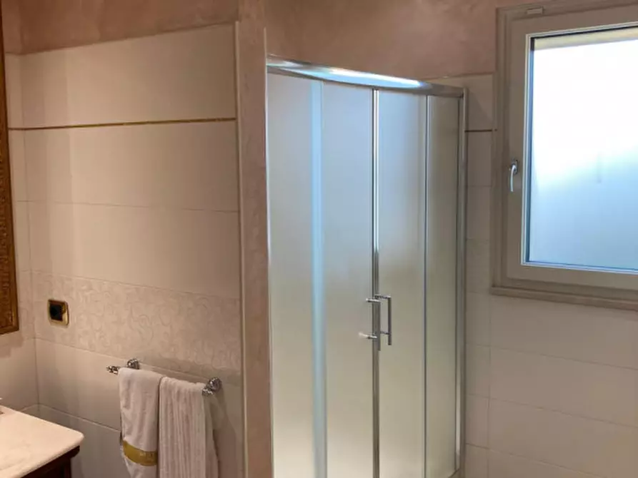 Immagine 24 di Appartamento in vendita  in Via Cosenza a San Michele Salentino