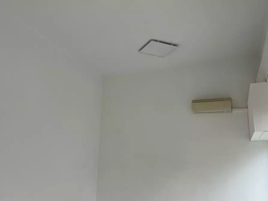 Immagine 3 di Negozio in vendita  in Via Paoli a Padova