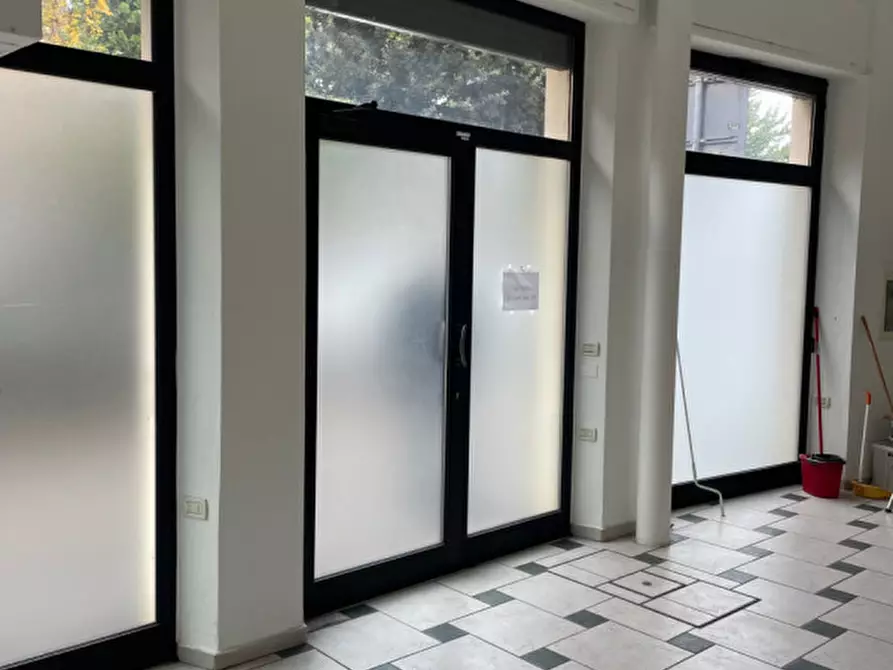 Immagine 4 di Negozio in vendita  in Via Paoli a Padova