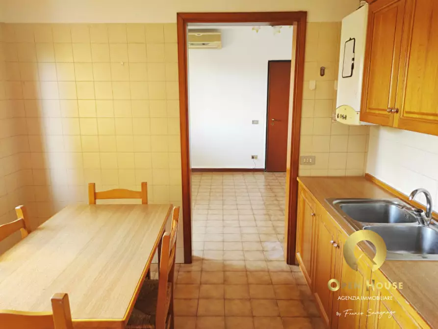 Immagine 6 di Appartamento in affitto  in via calvi 53 a Vicenza