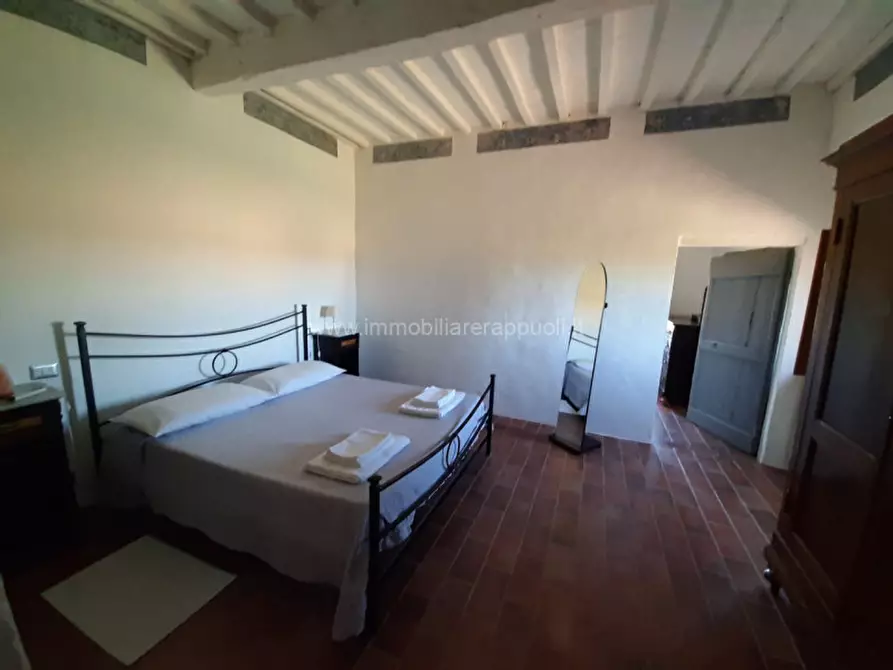 Immagine 9 di Rustico / casale in vendita  a Sinalunga