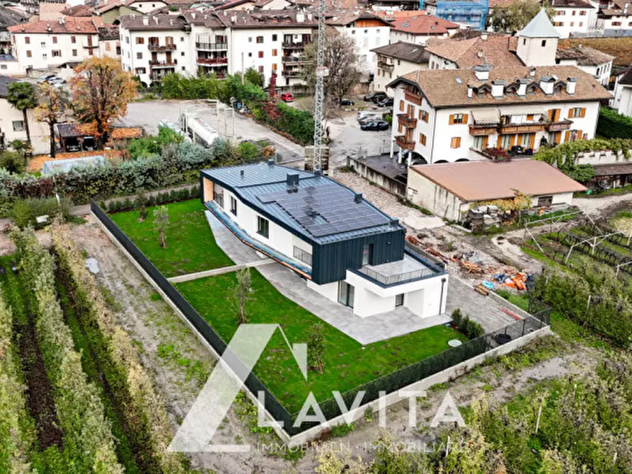 Immagine 2 di Villetta a schiera in vendita  in Via Nazionale a Salorno .Salurn.