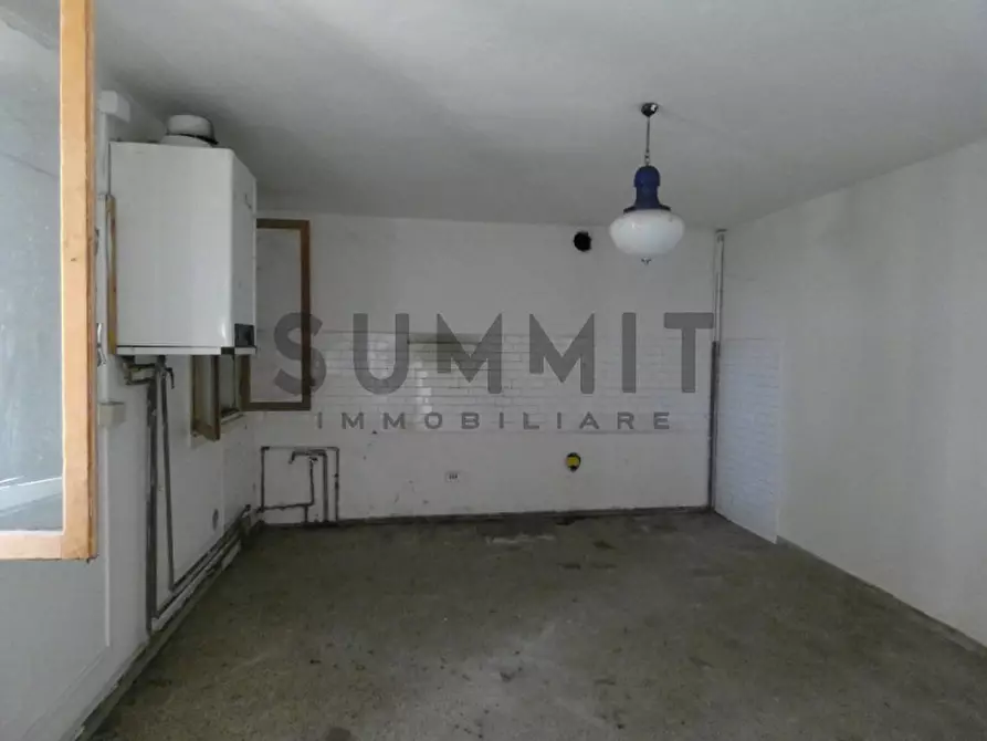 Immagine 13 di Palazzo in vendita  in Santorso - limitrofi a Santorso