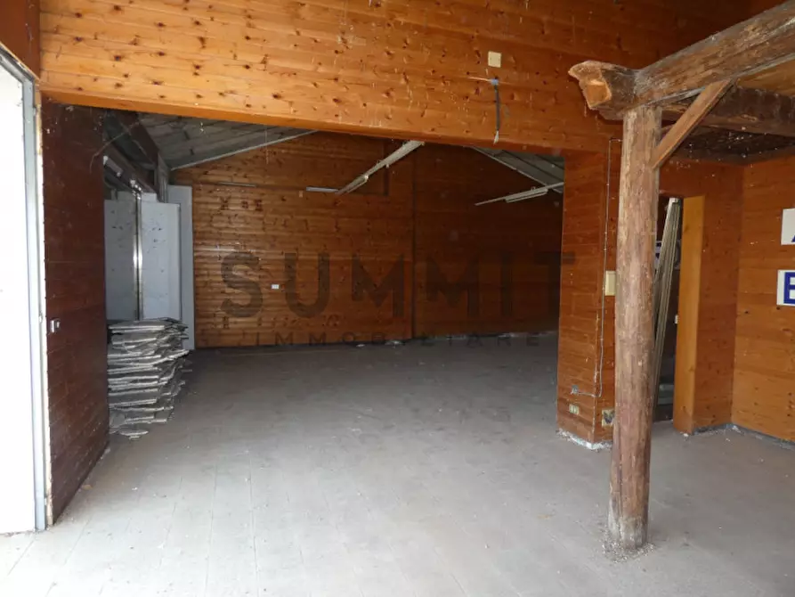 Immagine 17 di Palazzo in vendita  in Santorso - limitrofi a Santorso