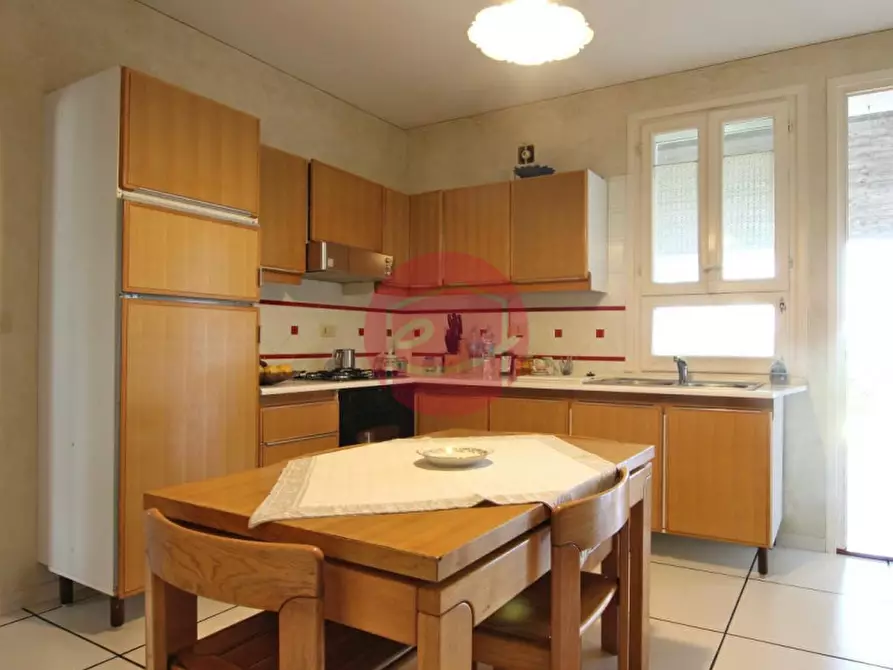 Immagine 10 di Villa in vendita  a Cesena