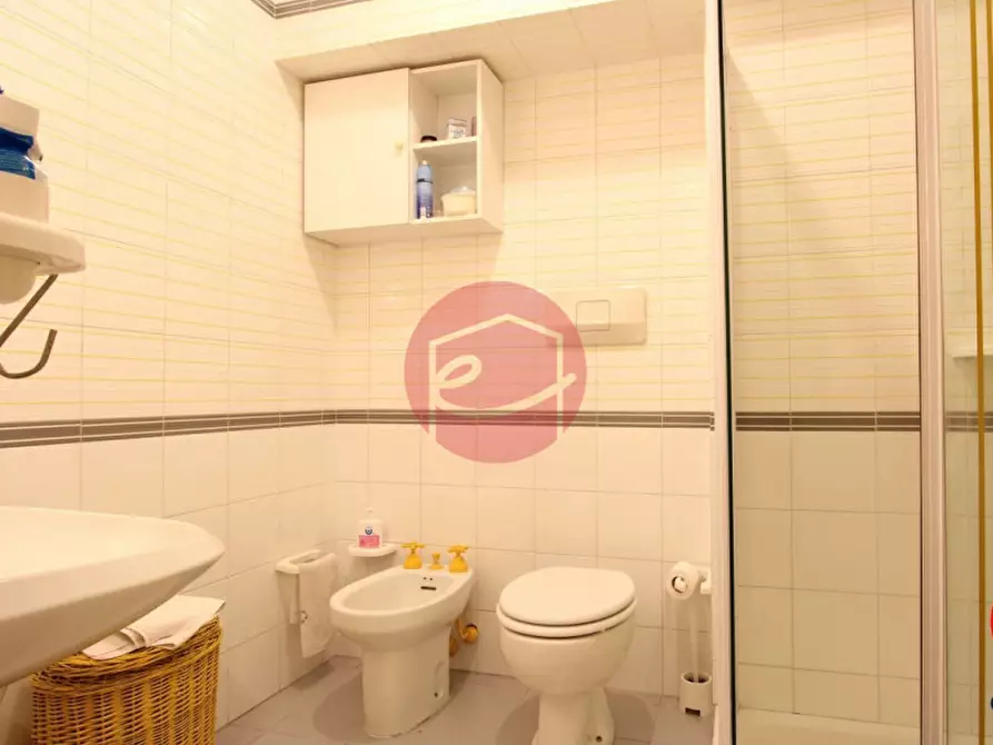 Immagine 18 di Villa in vendita  a Cesena