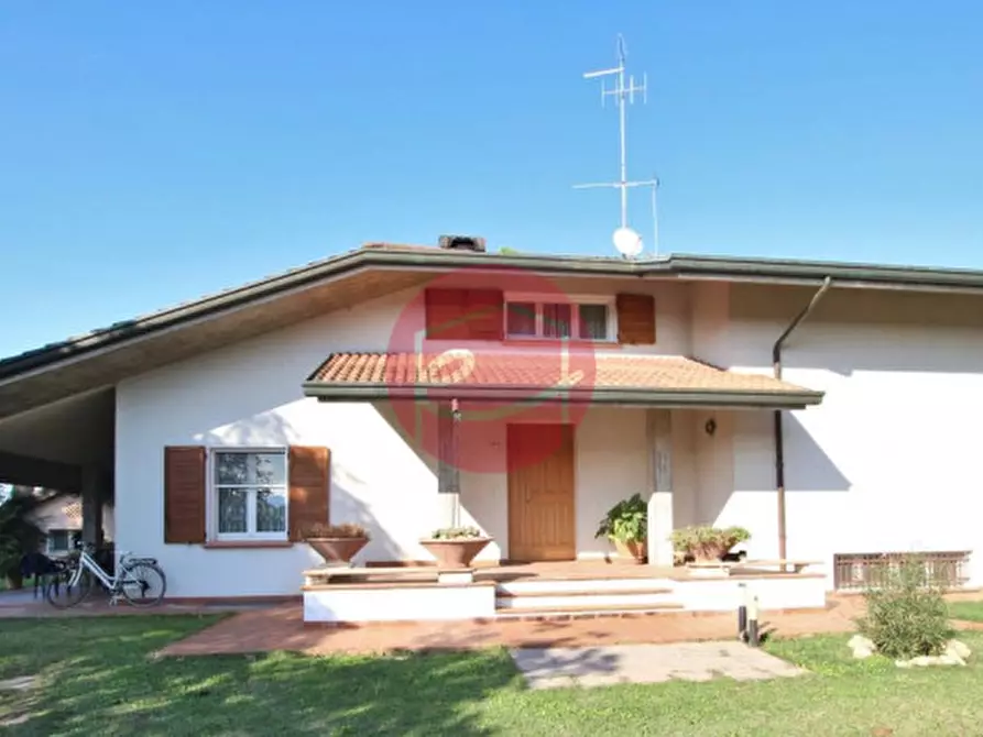 Immagine 34 di Villa in vendita  a Cesena