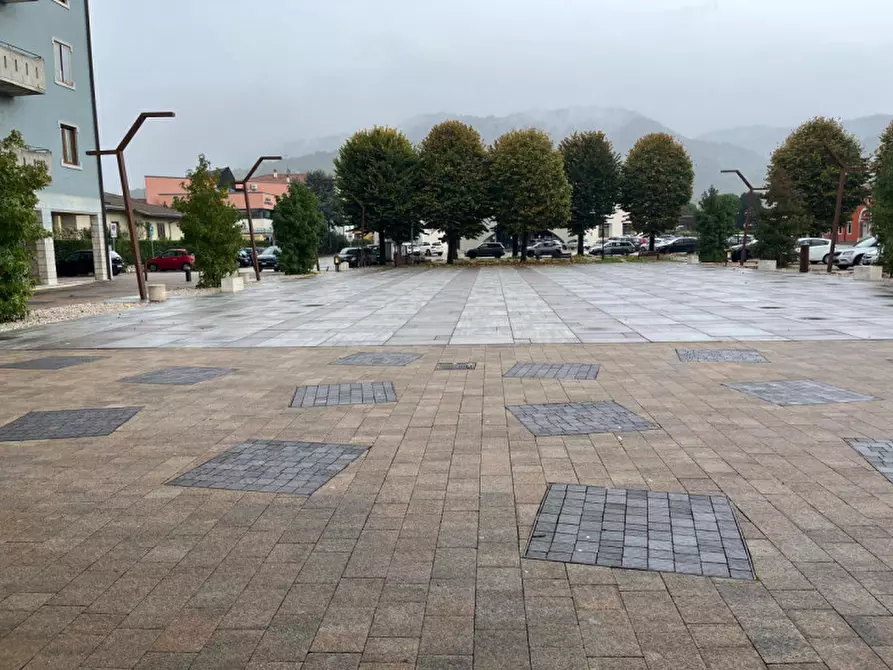 Immagine 15 di Negozio in vendita  in Piazza Del Mercato, 2 a Brendola