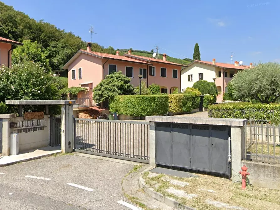 Immagine 1 di Casa bifamiliare in vendita  in VIA VILLA 208 a Mezzane Di Sotto