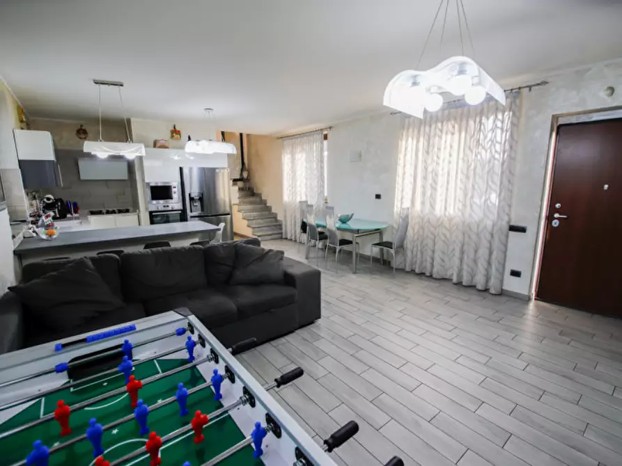 Immagine 5 di Villa in vendita  in Via como 20 a Settimo Torinese