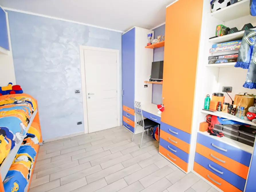 Immagine 18 di Villa in vendita  in Via como 20 a Settimo Torinese