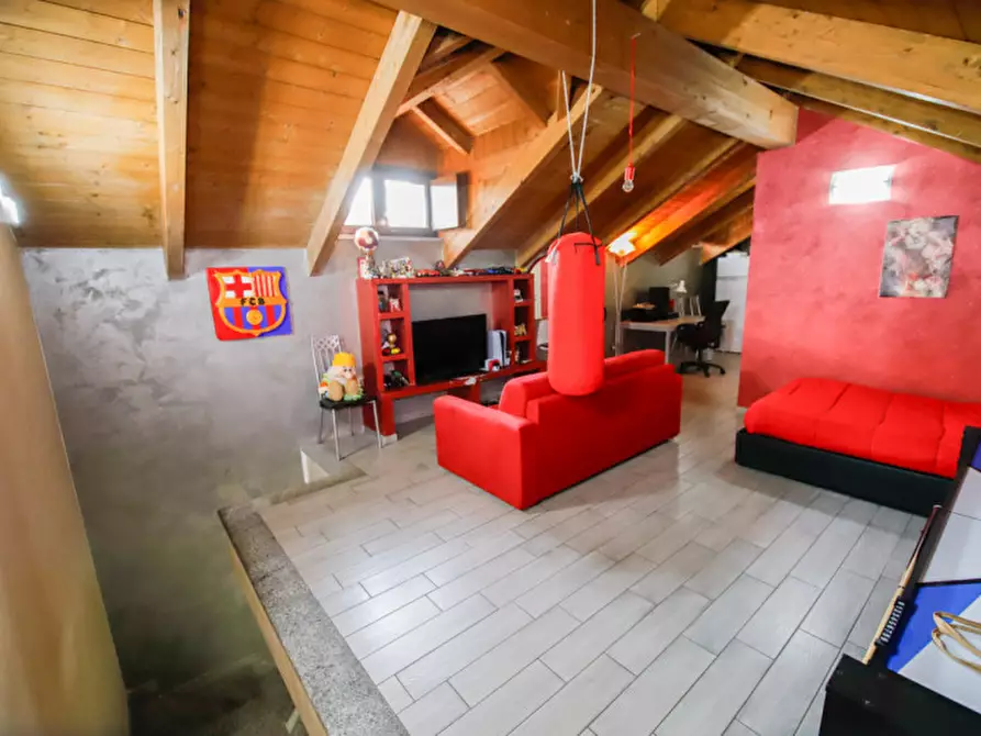 Immagine 22 di Villa in vendita  in Via como 20 a Settimo Torinese