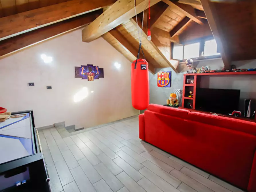 Immagine 23 di Villa in vendita  in Via como 20 a Settimo Torinese