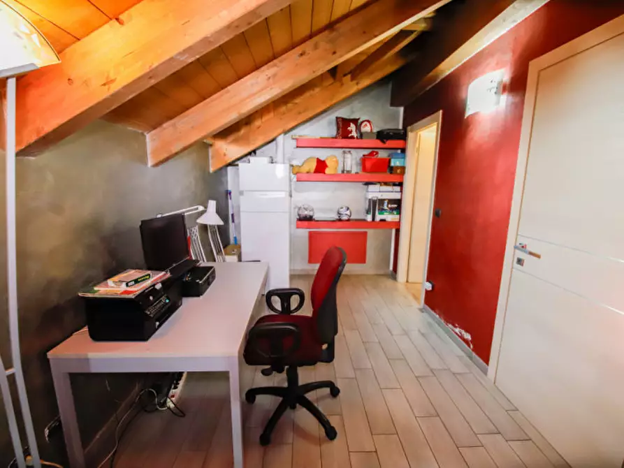 Immagine 27 di Villa in vendita  in Via como 20 a Settimo Torinese