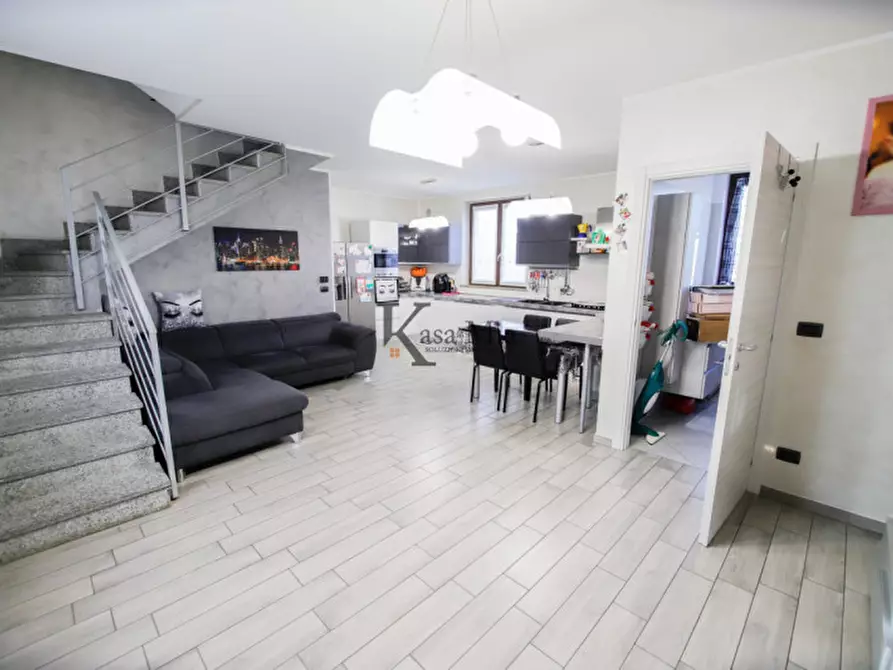 Immagine 3 di Villa in vendita  in Via como 20 a Settimo Torinese