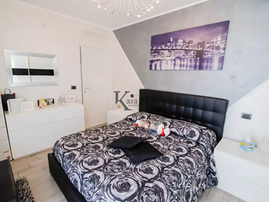 Immagine 8 di Villa in vendita  in Via como 20 a Settimo Torinese