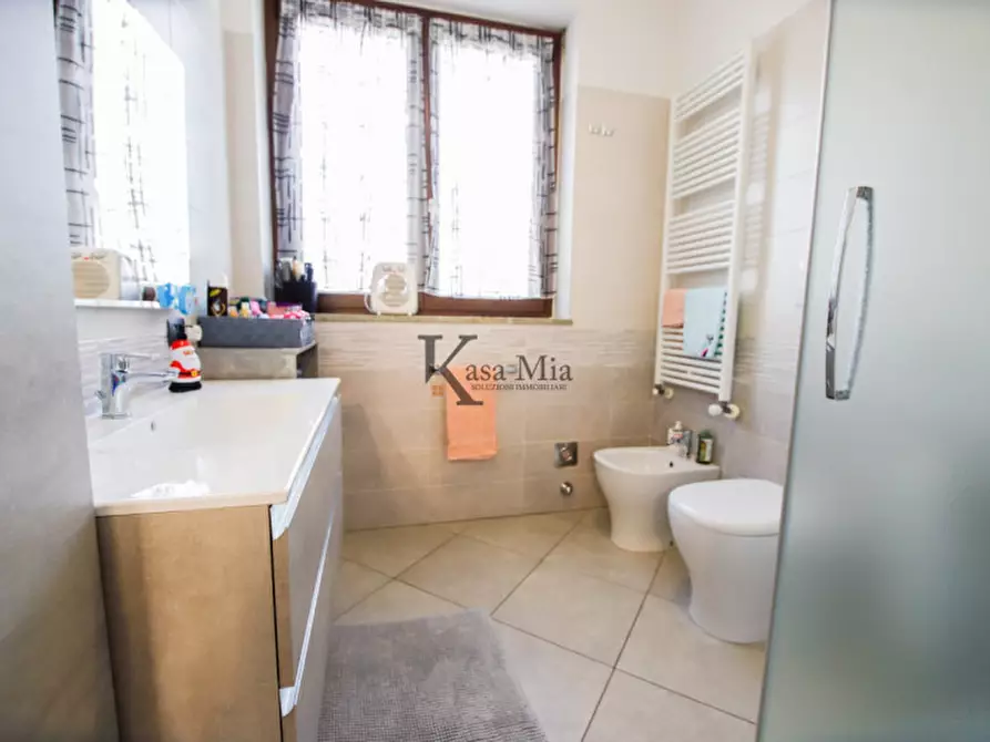 Immagine 23 di Villa in vendita  in Via como 20 a Settimo Torinese