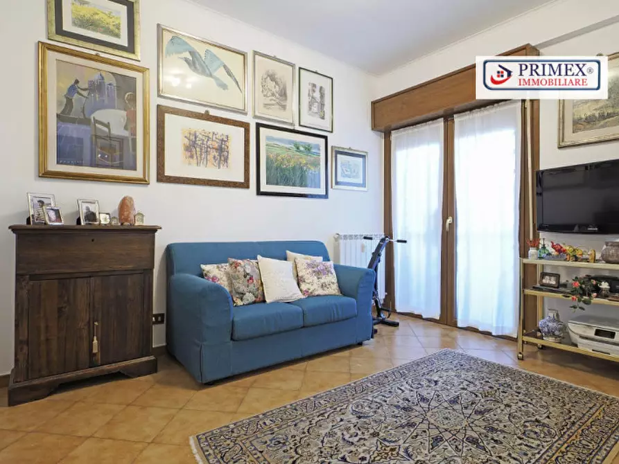 Immagine 20 di Appartamento in vendita  in via fosso del torrino a Roma