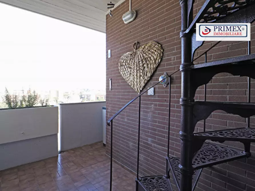 Immagine 22 di Appartamento in vendita  in via fosso del torrino a Roma
