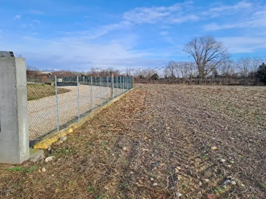 Immagine 1 di Terreno in vendita  in Via Ferraressa a Spresiano