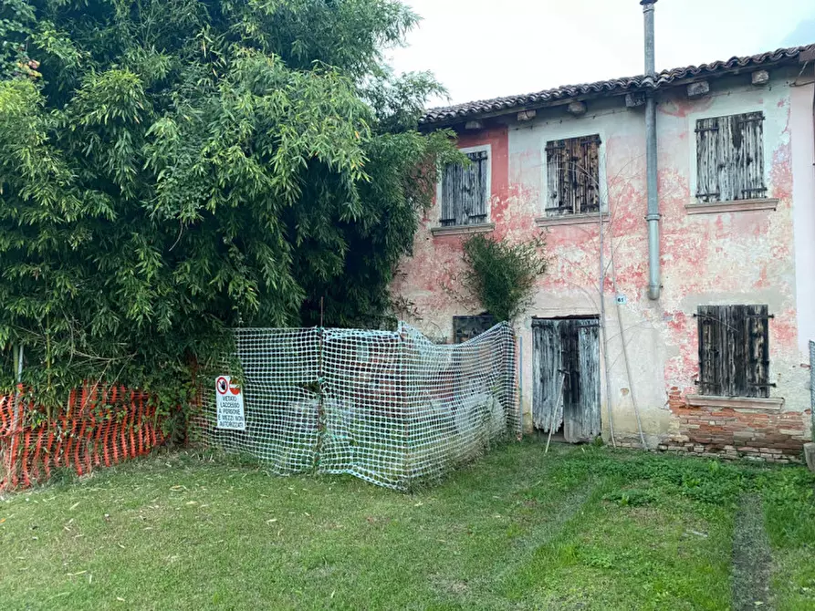 Immagine 13 di Rustico / casale in vendita  in Via del Marta a Resana