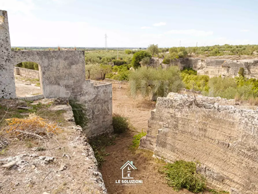 Immagine 32 di Rustico / casale in vendita  a Mottola