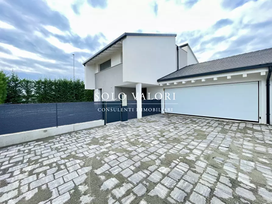 Immagine 4 di Casa bifamiliare in vendita  a Cittadella