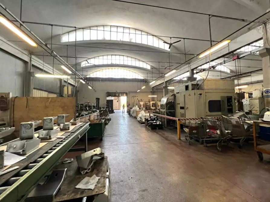 Immagine 2 di Capannone industriale in affitto  in via pierobon a Limena