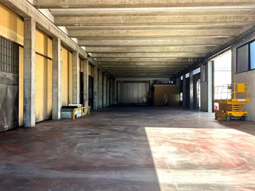 Immagine 3 di Capannone industriale in affitto  in via pierobon a Limena