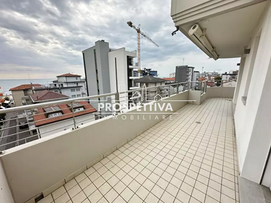 Immagine 27 di Appartamento in vendita  in piazza G. Carducci a Jesolo