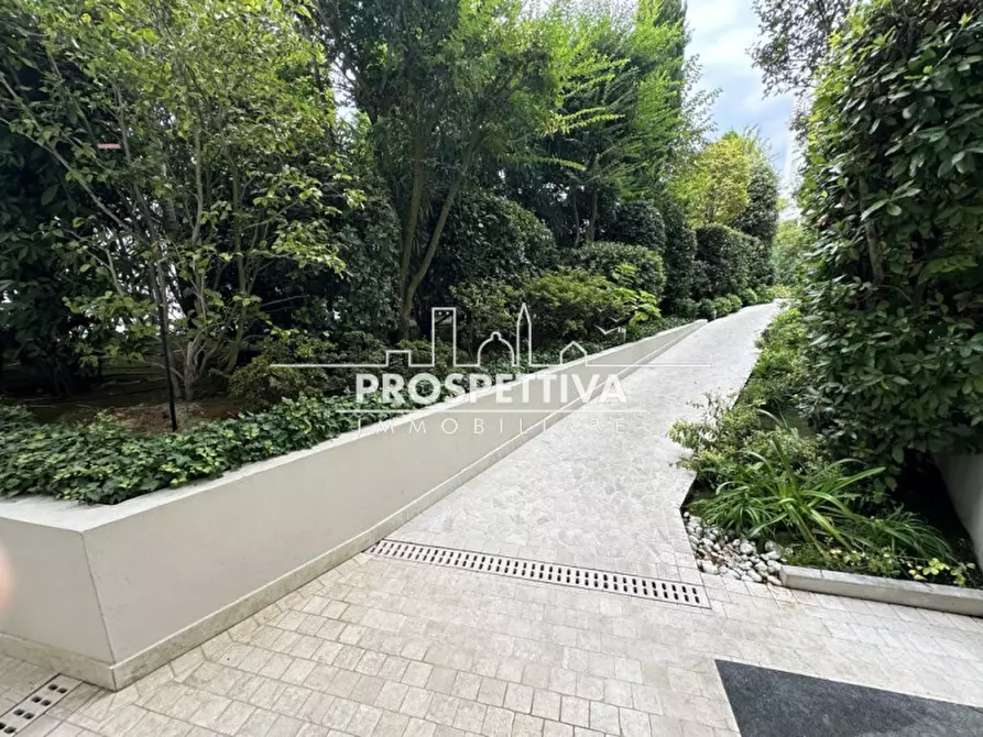 Immagine 36 di Appartamento in vendita  in piazza G. Carducci a Jesolo