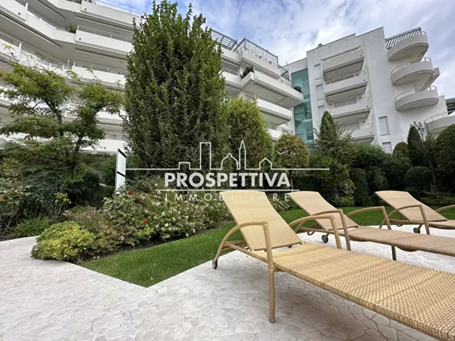 Immagine 37 di Appartamento in vendita  in piazza G. Carducci a Jesolo