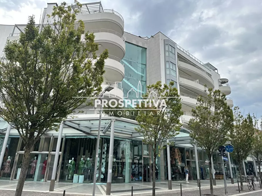 Immagine 44 di Appartamento in vendita  in piazza G. Carducci a Jesolo